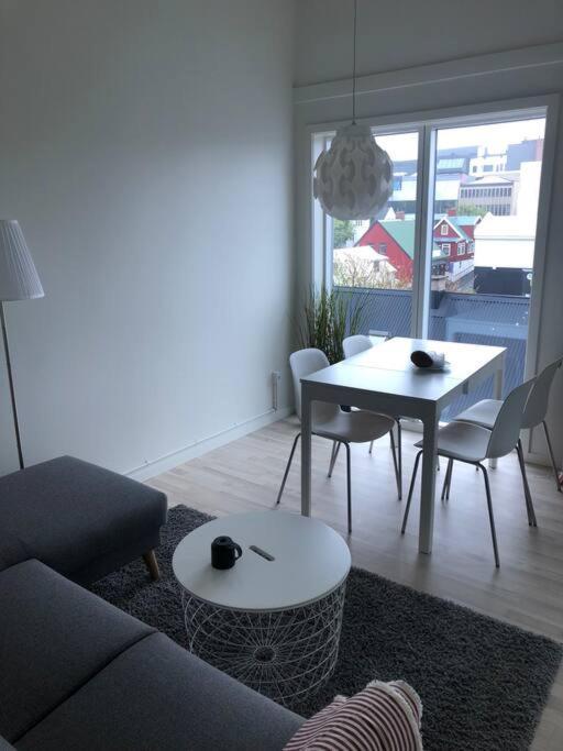 Ruba Apartments - Downtown - Marina - Old Town - Torshavn Ngoại thất bức ảnh